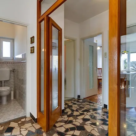 Lory With A Sea View Near The 아파트 *