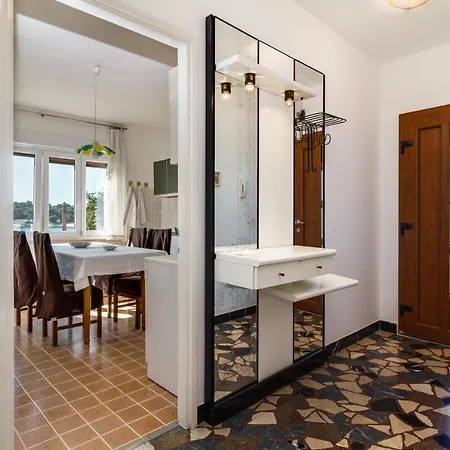 Lory With A Sea View Near The Appartement *