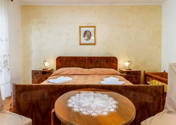 Διαμέρισμα Lory With A Sea View Near The *