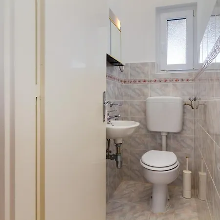 Lory With A Sea View Near The * Pula